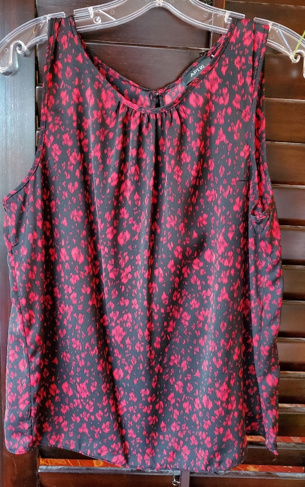 🌷Sleeveless blouse
